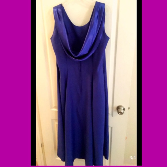 Royal Blue Vintage 90’s gown - Picture 3 of 4